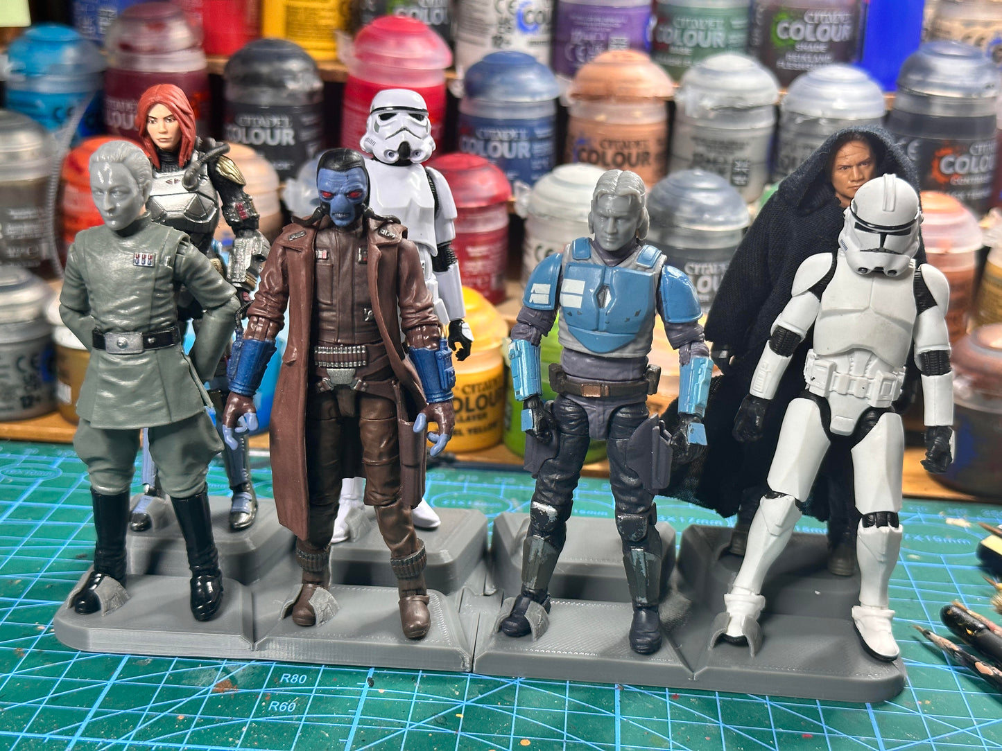 IKEA SKADIS Figure Stand