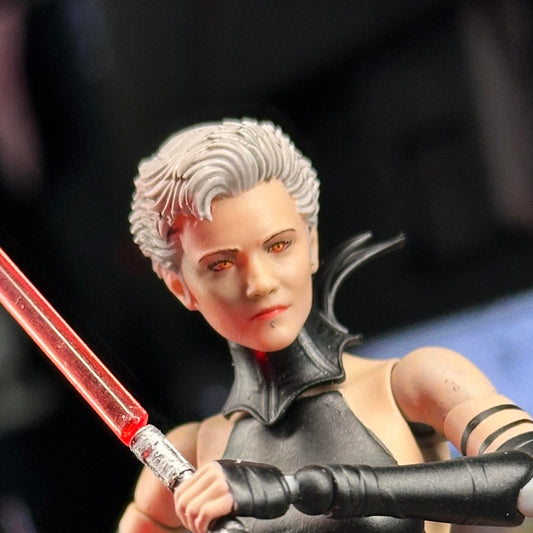 Komari Vosa full figure